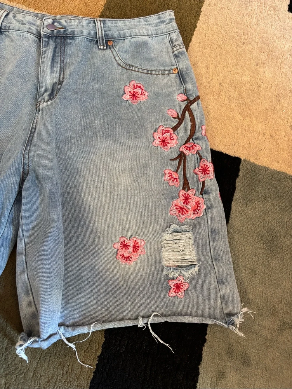 ROMWE Light Blue Denim Shorts with Pink Floral Embroidery